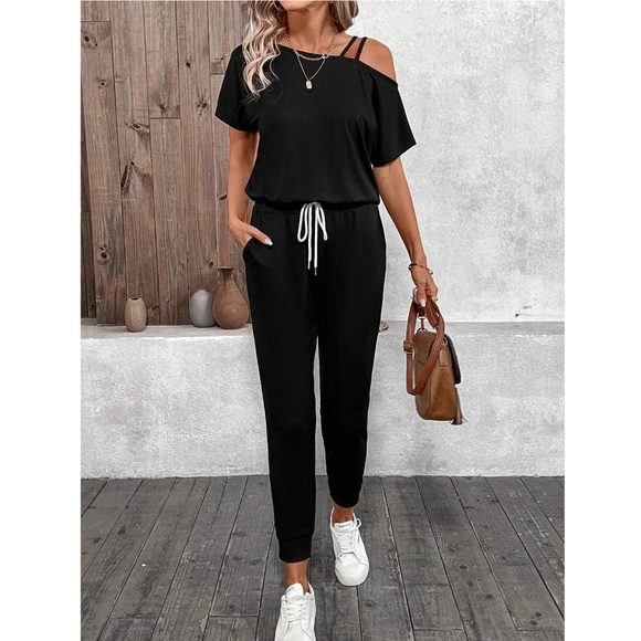 Rouge! Pants - Contrast Tie Short Sleeve Black Jumpsuit Asymmetrical Off One Shoulder
